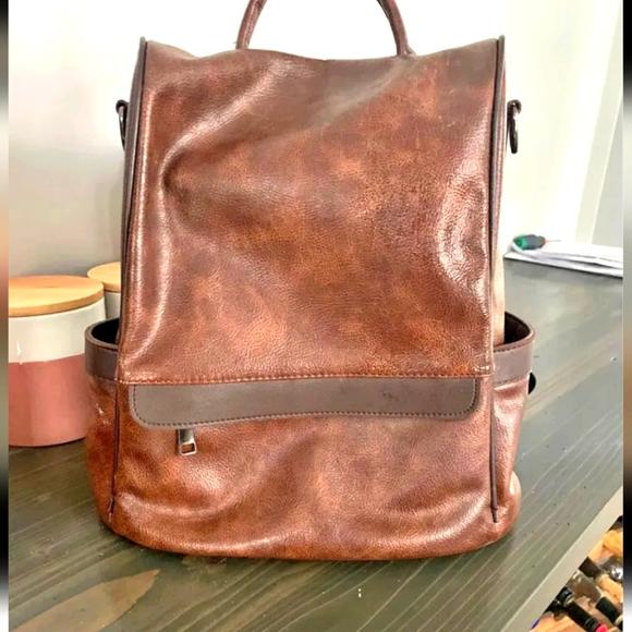 Vegan leather bookbag - Picture 1 of 2